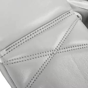 Guantes de Boxeo Cómodos y Fáciles de Ajustar con Superficie Resistente y Diseño Equilibrado - Product Image 6