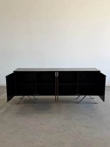 Buffet/Console de Rangement en Bois Massif Style Mid-Century Modern avec Portes Cannelées pour Salon, Entrée ou Appartement - Product Image 2