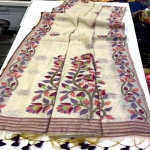 Sari VASTRA COTTAGE de Algodón Muga Suave Premium con Tejido Floral Multicolor Vibrante, Borde Elegante, Prenda Tradicional de Lujo - Product Image 6