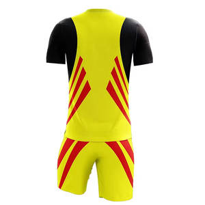 Tenue de football unisexe de qualité supérieure, fabriquée au Pakistan, 100 % polyester, à bas prix - Product Image 2