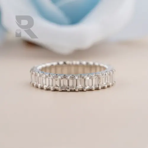 แฟชั่นใหม่เครื่องประดับที่ดีมรกต Eternity วงแหวนเพชรสำหรับผู้หญิงของขวัญขายส่งแหวนแต่งงานแหวนนิ้ว