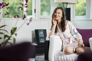 Nueva Llegada de Ropa de Dormir para Mujer, Conjuntos de Pijamas Elegantes con Ribete de Encaje para Noches Especiales - Product Image 2