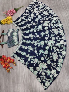 Lehenga de boda más hermoso y de moda con Bordado de hilo pesado, Dori y trabajo de lentejuelas arcoíris pesadas - Product Image 6