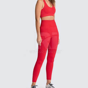 Conjunto de Yoga para mujer de alta calidad MOQ bajo personalizado Patrón sólido Ropa de fitness con logotipo frontal Más vendidos - Product Image 2