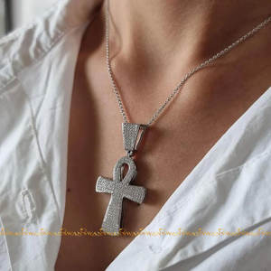 จี้เพชรโมอิสสีขาวทอง10K จี้ไม้กางเขนเพชรที่สวยงามสำหรับปลูกในห้องปฏิบัติการที่มีลักษณะทางศาสนาจี้สวยงาม - Product Image 6