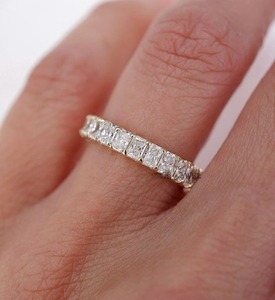 Anillo de diamante cultivado en laboratorio de corte ovalado clásico de oro de 14 quilates anillo de boda de compromiso solitario con ajuste de Punta romántica para fiestas - Product Image 1