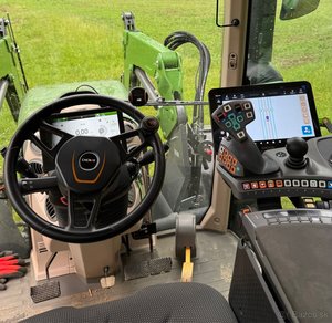 Système de contrôle de navigation pour tracteur CHCNAV NX612 ORIGINAL 2026 avec écran numérique et panneau de commande au volant pour l'agriculture de précision - Product Image 6