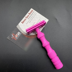 Maquinilla de afeitar en húmedo manual para hombre resistente rosa con logotipo personalizado doble filo de acero inoxidable con hoja intercambiable - Product Image 1