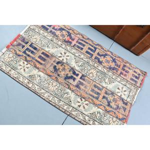 Alfombra Turca Vintage Pequeña de 2.5x4 pies, Alfombra Azul Sólida de Lana - Product Image 4