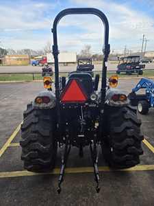 Tractor Agrícola LS Gamekeeper Automático 4x4 de 15HP, Entrega Rápida, Precio Bajo, Bomba de Motor Esencial - Product Image 4