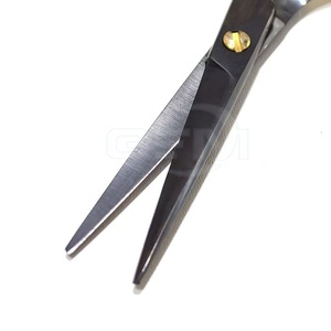 Ciseaux de barbier en acier inoxydable de couleur unie au design unique - Outils de coiffure durables et réutilisables, fabriqués sur mesure - Product Image 5