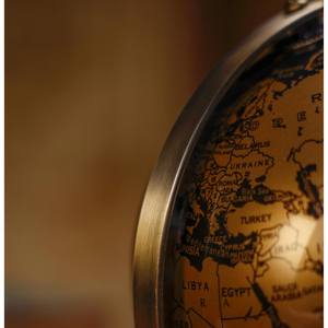 Globe rotatif élégant en métal noir et or avec miroir pour le bureau et la décoration intérieure Collection de cartes du monde Éducation magnifique du monde - Product Image 6