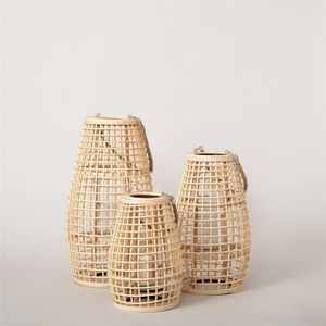 Lanternes en bambou naturel faites à la main Porte-bougie en rotin avec verre Décoration de maison moderne écologique pour une utilisation en intérieur et en extérieur - Product Image 4