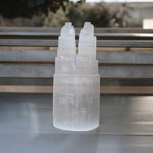 Nouvelle Lampe en Sélénite Sculptée de Qualité Supérieure, Modèle 2026, pour la Guérison des Chakras et la Décoration Intérieure, Vente en Gros - Product Image 1