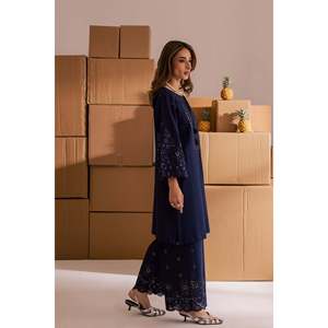 Conjunto de 2 Piezas de Batik Bordado para Primavera/Verano con Lentejuelas y Cuello con Bordado Chikan, Pantalones con Bordado de Lentejuelas BIC-245 - Product Image 5