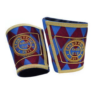Conjunto de Puños de Guantelete Bordados a Mano de Alta Calidad con Flecos de Trenza Dorada para Ceremonias - Product Image 6