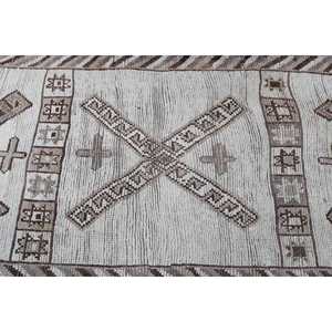 Alfombra Turca Herki de 3.3x10.5 pies, Alfombra de Lana Vintage Blanca con Diseño Abstracto - Product Image 5