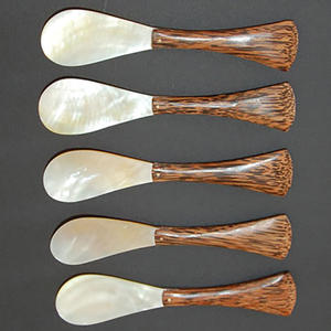 SEASHELL JEWELRY Motif Juego de cuchara y tenedor Vajilla de Arte de madera con concha - Product Image 2