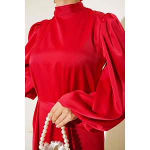 ชุดเดรสผ้าซาตินแขนยางยืดสีแดง - Product Image 3