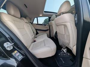 Mercedes-Benz GLE AMG Coupé 2019 Usado, Gasolina, Transmisión Automática, Volante a la Izquierda, SUV de Lujo |   Listo para Exportar - Product Image 5