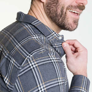 Chemise en flanelle à carreaux classique décontractée à manches longues, boutonnée, douce et confortable, à porter tous les jours, pour toutes les saisons - Product Image 5