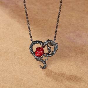 Collier en argent sterling Jeulia Kiss My Rose avec motif serpent - Product Image 4