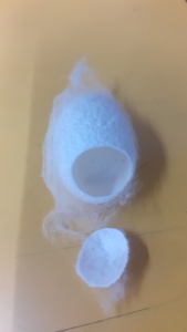 ผ้าไหมหม่อนตัดและทำความสะอาดรังไหม - Product Image 3