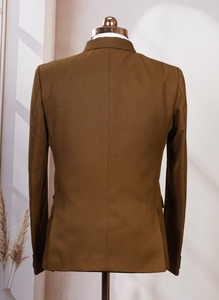 Ensemble 3 pièces gris clair élégant très demandé pour hommes, idéal pour les séances photo de bal de promo et les déclarations de style avant-gardistes, disponible à bon prix - Product Image 2