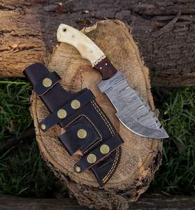 Cuchillo rastreador de hoja de acero de Damasco hecho a mano con mango de hueso y madera OEM/DIY personalizado compatible con Camping. - Product Image 5