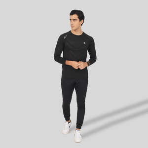 T-shirt de course et de gymnastique noir à manches longues - Product Image 2