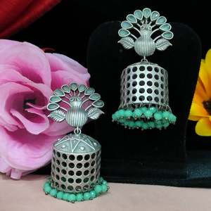 Pendientes de gota étnicos con acabado antiguo clásico Jhumkas oxidado de Metal Premium para mujer, ropa segura para trajes de fiesta informales - Product Image 2