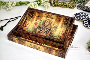 Plateau en métal fabriqué à la main avec un design artistique adapté à la décoration de la maison ou au service de collations et de boissons lors de rassemblements - Product Image 5