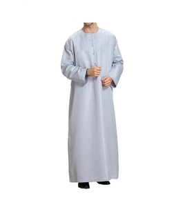 Vente en gros OEM vêtements traditionnels musulmans Jubbah arabe Thobe pour hommes vêtements islamiques Jalabiya musulman pour hommes Thobes - Product Image 1
