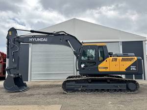 Excavatrice sur chenilles Hyundai Robex 215L d'occasion, modèle Smart X Plus, pelle hydraulique, machine de terrassement sur chenilles, 38 tonnes, boîte de vitesses, moteur - Product Image 2