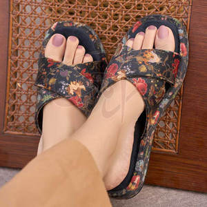 <b>Black</b> <b>Women's</b> Luxurious Velvet Upper Anti-Slippery Fashion Trend Handmade <b>Sliders</b> with Exquisite Flower Design - Product Image 2
