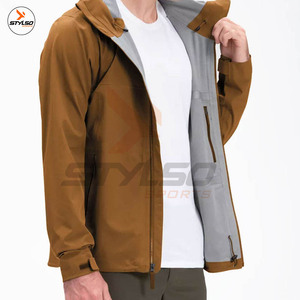 Personnaliser le style et la conception Streetwear Polyester Softshell imperméable Sports de plein air course coupe-vent veste de pluie pour hommes - Product Image 6