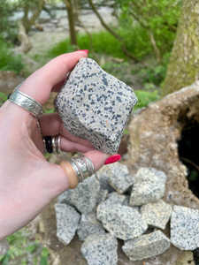 Pierre de jaspe dalmatien naturelle la plus vendue, pierre roulée brute, pour l'amour, le Feng Shui, la guérison Reiki, qualité supérieure, faite à la main - Product Image 2