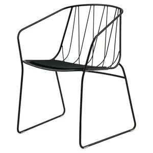 Modern Classic Loft Metal Outdoor Chair Stackable Steel Cafe Side Chair for Coffee Shop Outdoor Furniture