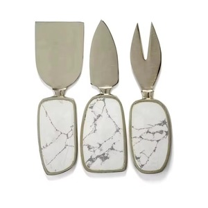 Ensemble de serveurs à fromage en métal durable avec manche en marbre Couteaux à fromage en acier inoxydable pour la cuisine et l'hôtel - Product Image 1
