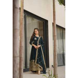 ชุดกาวน์ขนเทียมสำหรับงานปาร์ตี้ชุดยาวถึงพื้นพร้อมชุดสำหรับงานปาร์ตี้ - Product Image 1