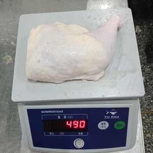 Muslos de Pollo Congelados Halal de Primera Calidad para Exportación, Corte IQF, Sabor Natural, Empaque a Granel en Cartón, 24 Meses de Vida Útil, Importación - Product Image 4