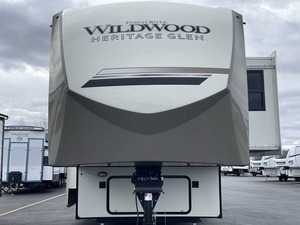BEST GOOD NEATLY New Used 2024 F-o-r-e-s-t R-i-v-e-r Wildwood H-e-r-i-t-a-g-e G-l-e-n 375F-A-M - Product Image 3