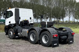 ( J) OFFRE DE GROS 2023 Cabine de tracteur (occasion) - Product Image 3