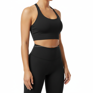Ensemble de sport côtelé sans couture 5 pièces pour femme, personnalisé OEM, avec haut asymétrique, taille haute et résistant aux squats, idéal pour le yoga et l'entraînement. - Product Image 5