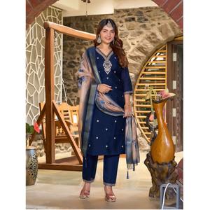 Nuevo lanzamiento de Maruti Fashion: Conjunto de pantalón y top de estilo tradicional para mujer con bordado y dupatta con estampado digital para bodas - Product Image 1
