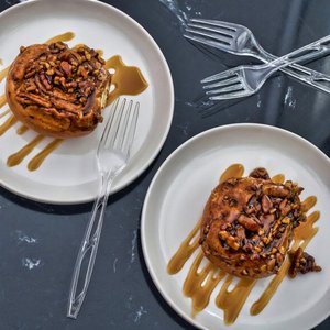 Vaisselle en plastique en vrac de haute qualité, Vietnam, nouvelle vaisselle en plastique jetable de qualité supérieure, couverts en plastique résistants, transparents/blancs - Product Image 5