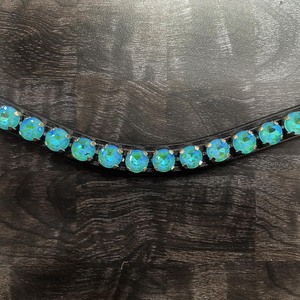 Diademas de Cristal Ondulado al por Mayor, Accesorios para Bridas de Caballo de Cuero Genuino FHS International - Product Image 1