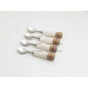 Ensemble de couverts de cuisine et de table Cuillère Couteau Fourchette à prix raisonnable Vaisselle Coutellerie Designer Résine Main pour Hôtels Restaurants - Product Image 1