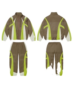Conjunto de Chándal Cortavientos de Nylon Personalizado para Hombre, Pantalones Jogger Oversize de Tela de Rizo con Cremallera Reflectante y Sudadera - Product Image 1
