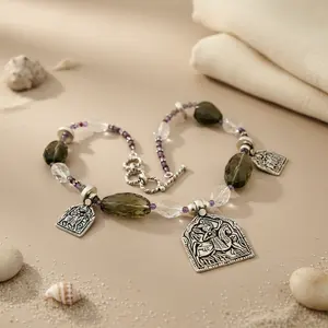 Collar Clásico y Moderno con Cuentas Plateadas y Colgantes de Piedras Preciosas de Ágata Verde, Regalo Religioso para Mujer, Hecho de Jade y Latón - Product Image 2